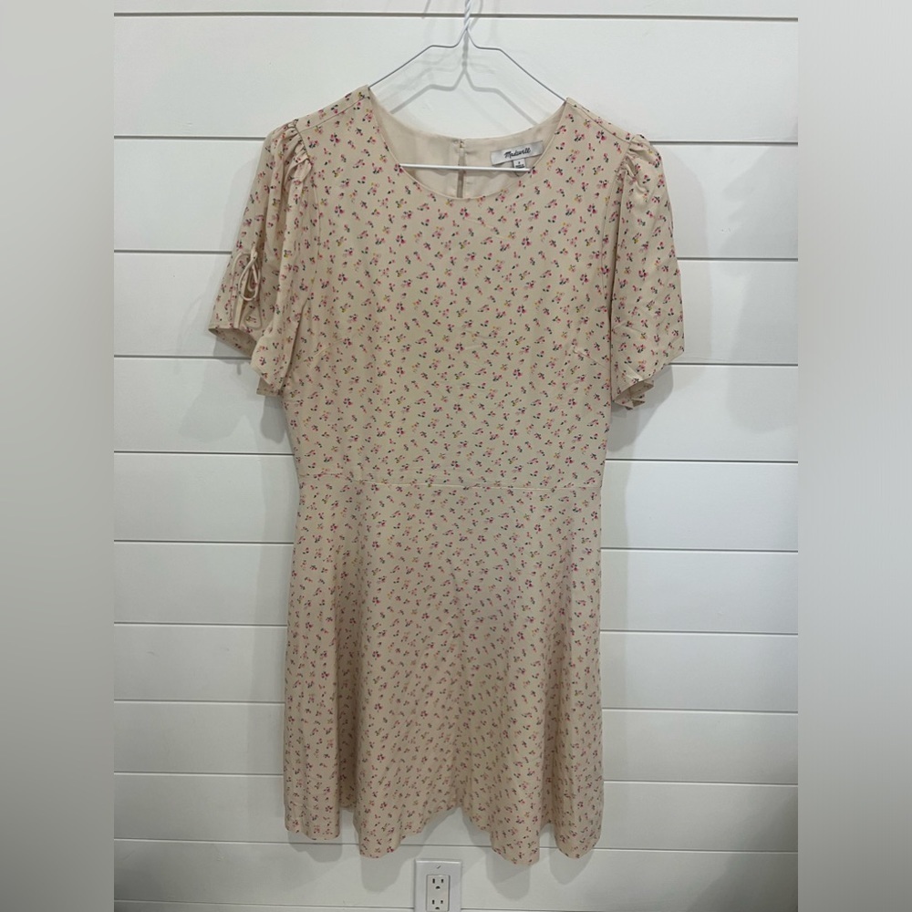 Madewell Tie-Sleeve Retro Dress in Dutch Dandelions